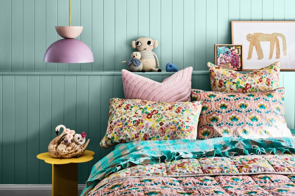 Dulux paint tween girl