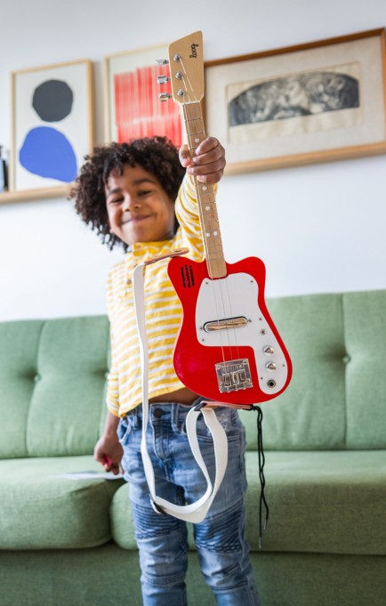 kid friendly guitars three strings