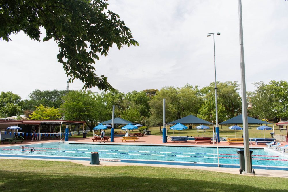 outdoor swimming pool adelaide hills