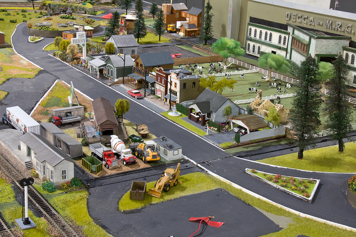 WWS Two-Lane Low-Detail Bar Arch Bridge 560mm – OO/HO Scale Model Railway – War World Scenics