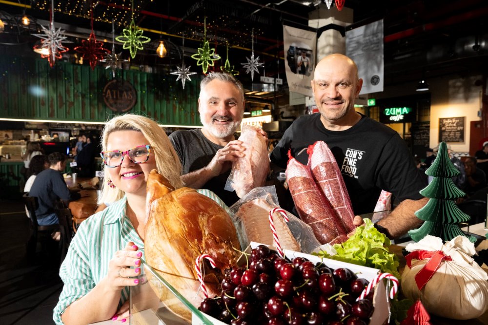 Adelaide Central Market Christmas: Traders donate produce to Catherine House Christmas lunch