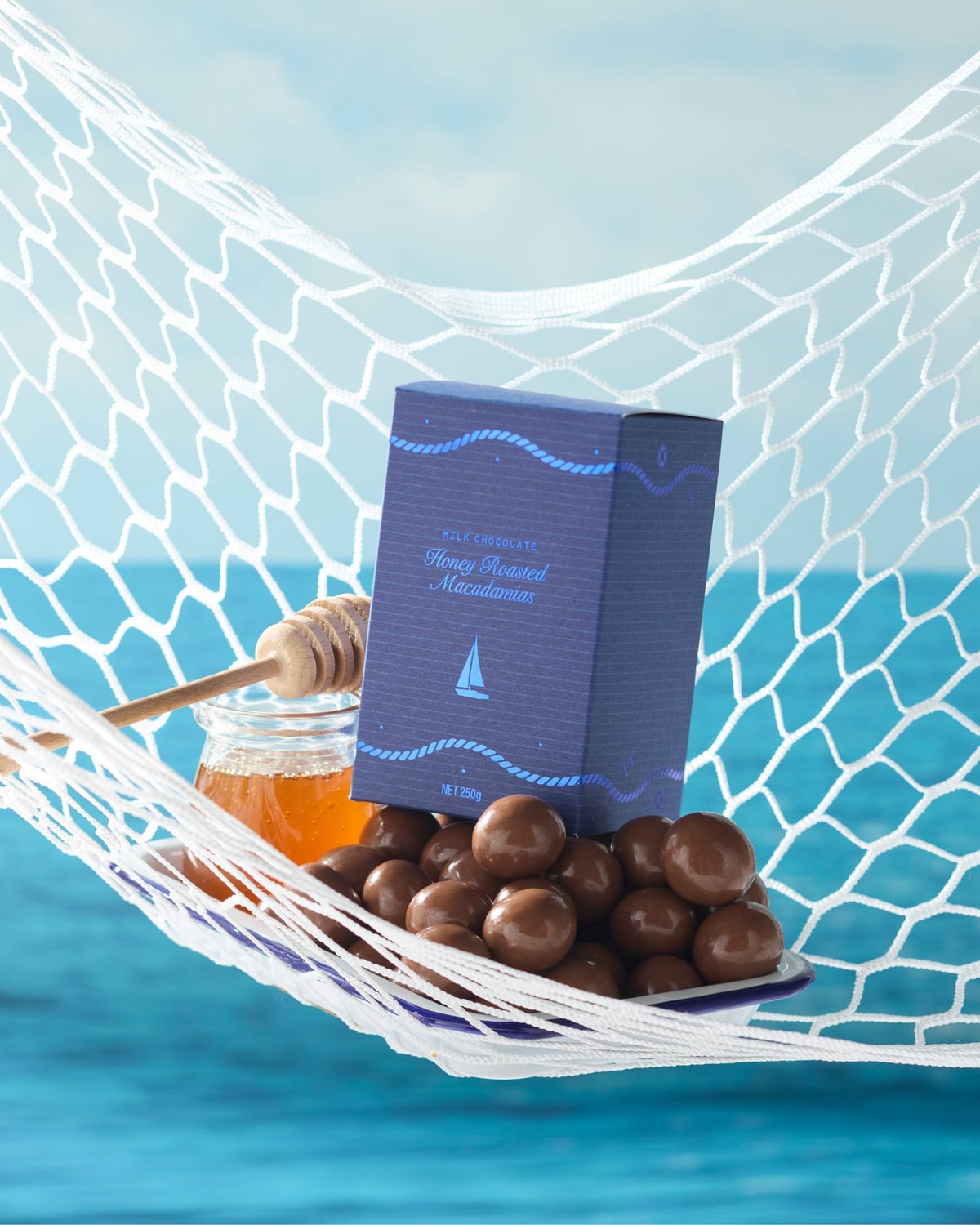 FD26 Milk Honey Roasted Macadamias SM 1080x1350px
